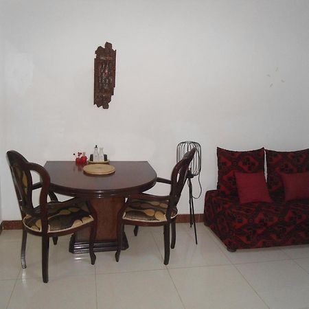 Daaru Jamm Apartment Dakar Exterior photo